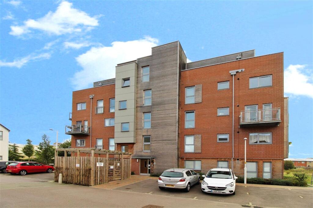 1 bed Apartment for rent in Crayford. From Anthony Martin Estate Agents - Barnehurst