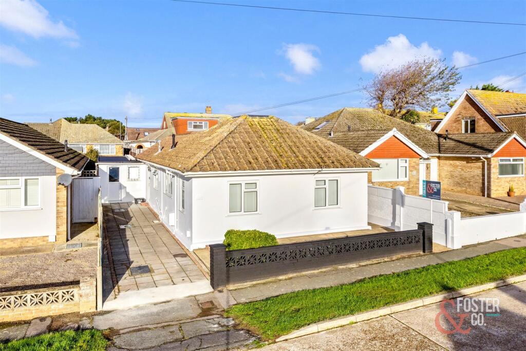 2 bed Detached bungalow for rent in Peacehaven. From Foster & Co - Hove