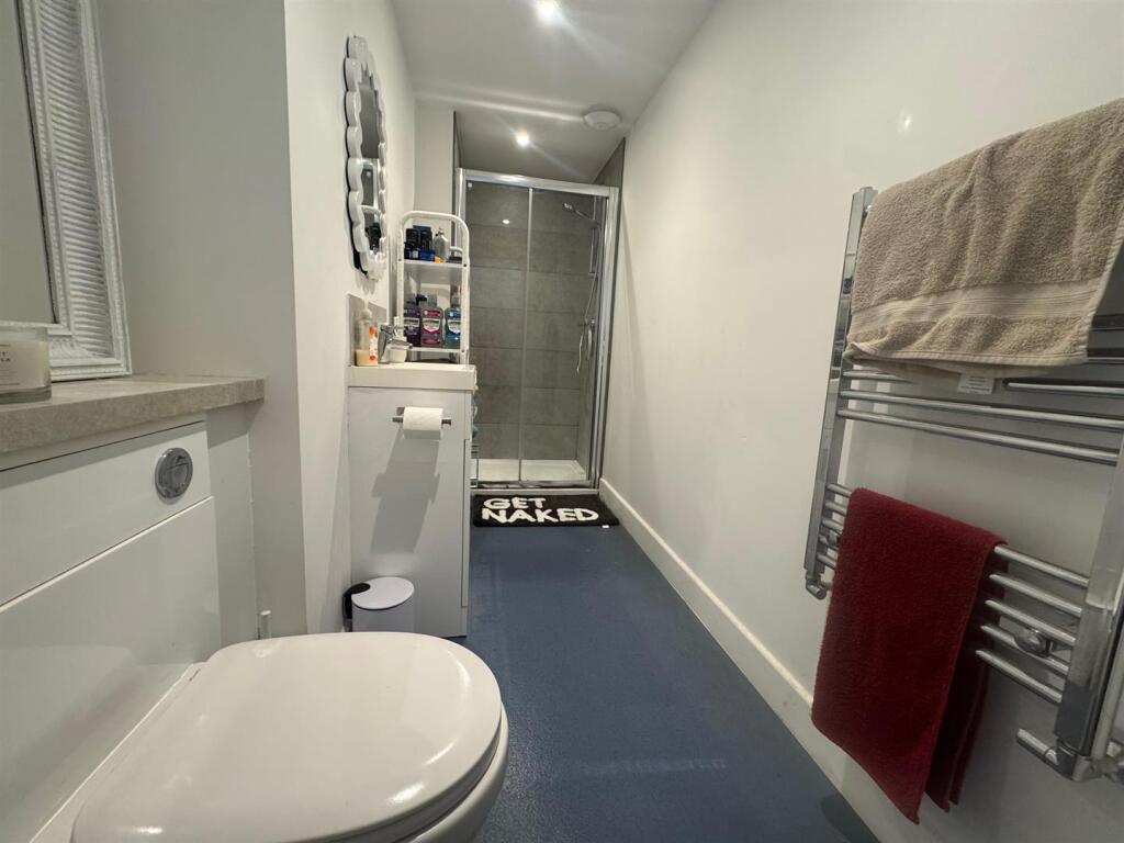 1 bed Detached for rent in Portslade-by-Sea. From Foster & Co - Hove
