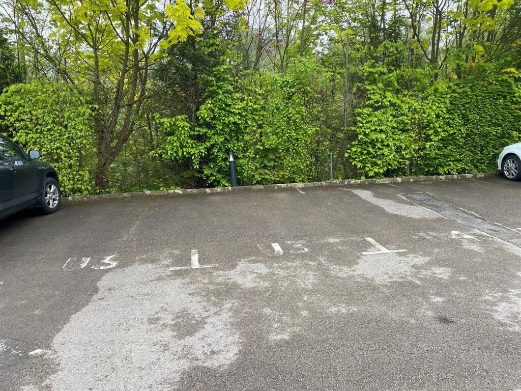4 bed Car Parking for rent in Haywards Heath. From Foster & Co - Hove 4 bed Car Parking for rent in Haywards Heath. From Foster & Co - Hove