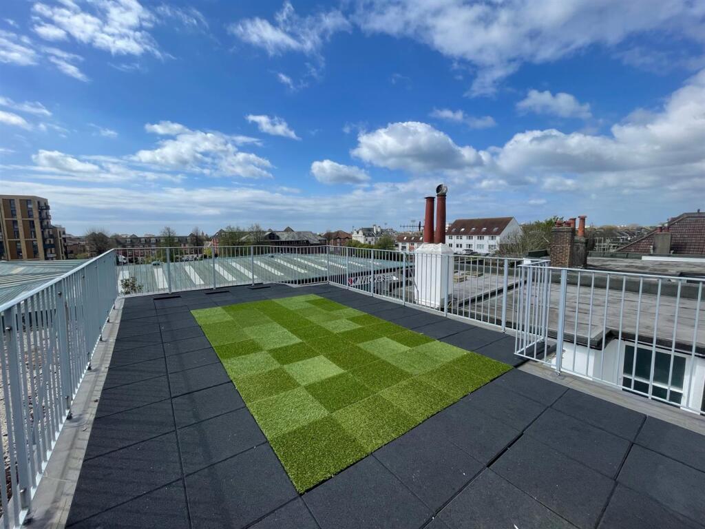 4 bed Annexe for rent in Brighton and Hove. From Foster & Co - Hove