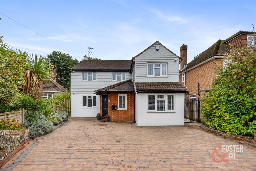 5 bed Detached for rent in Worthing. From Foster & Co - Hove 5 bed Detached for rent in Worthing. From Foster & Co - Hove