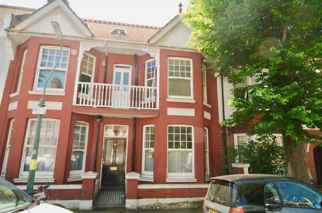 1 bed 1st Floor Flat for rent in Brighton and Hove. From Foster & Co - Hove