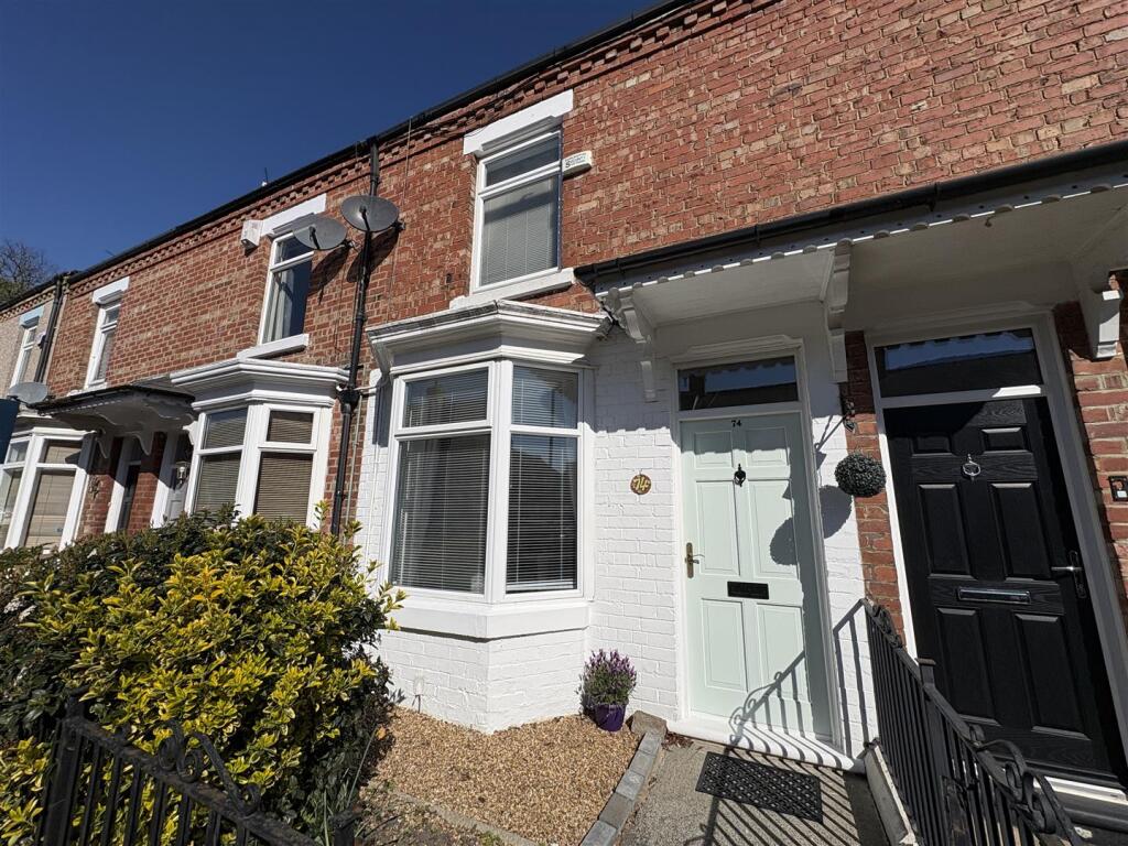 2 bed Mid Terraced House for rent in Darlington. From Venture Properties - Darlington