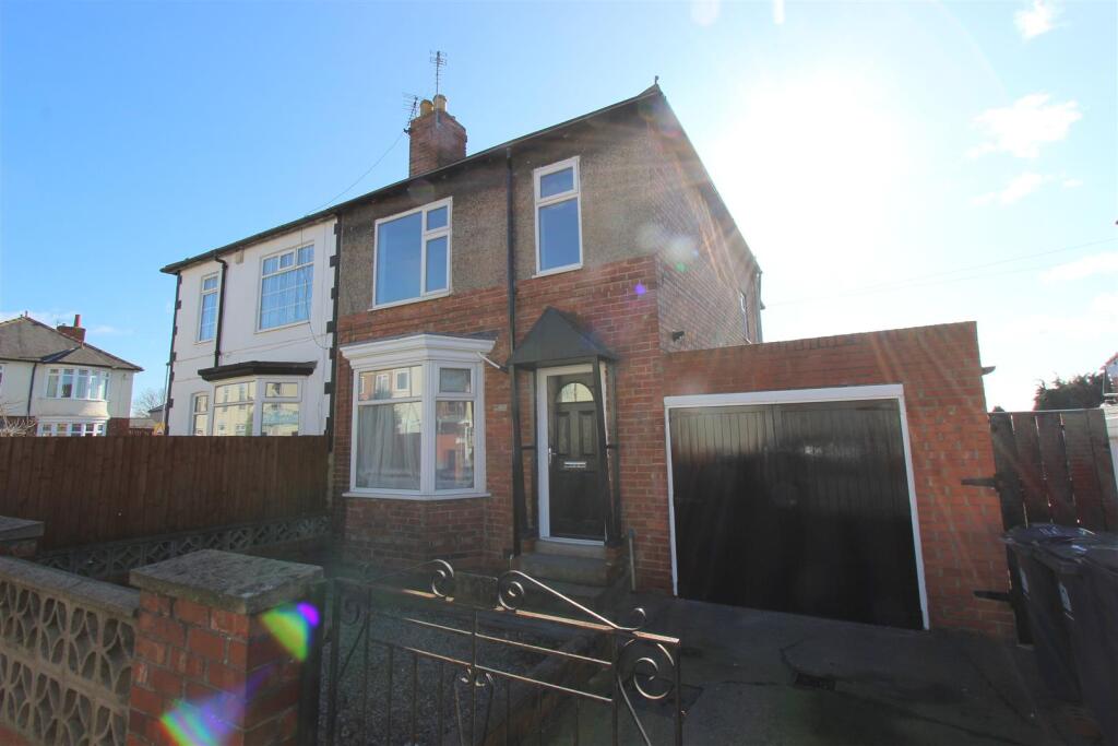 3 bed Semi Detached for rent in . From Venture Properties - Darlington