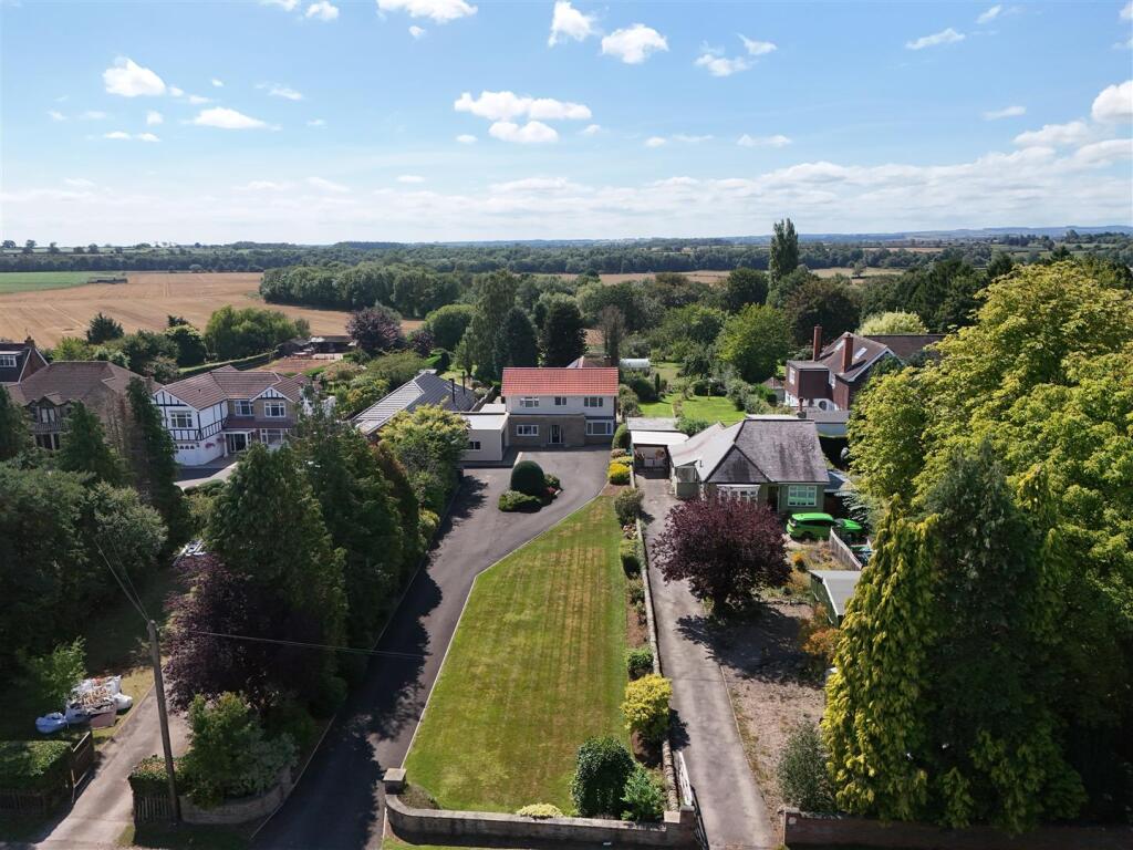 4 bed Detached for rent in Darlington. From Venture Properties - Darlington