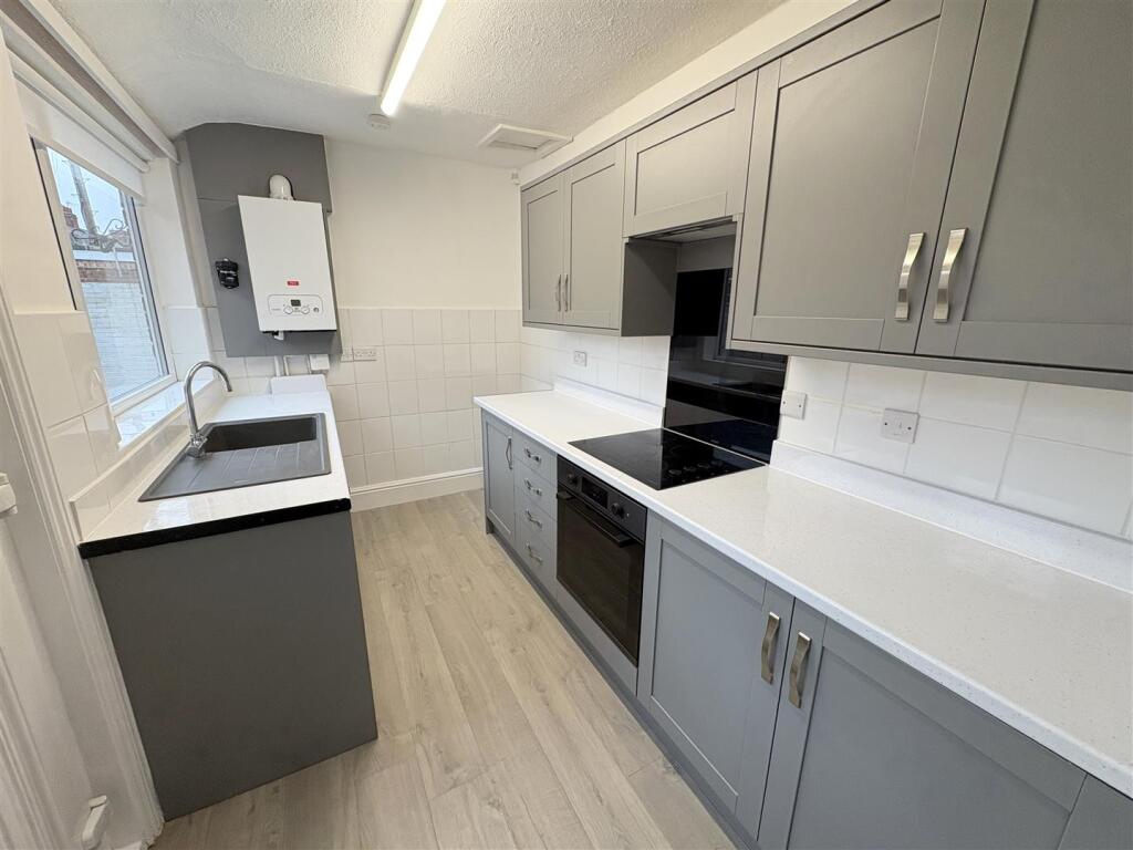 3 bed Mid Terraced House for rent in Darlington. From Venture Properties - Darlington 3 bed Mid Terraced House for rent in Darlington. From Venture Properties - Darlington