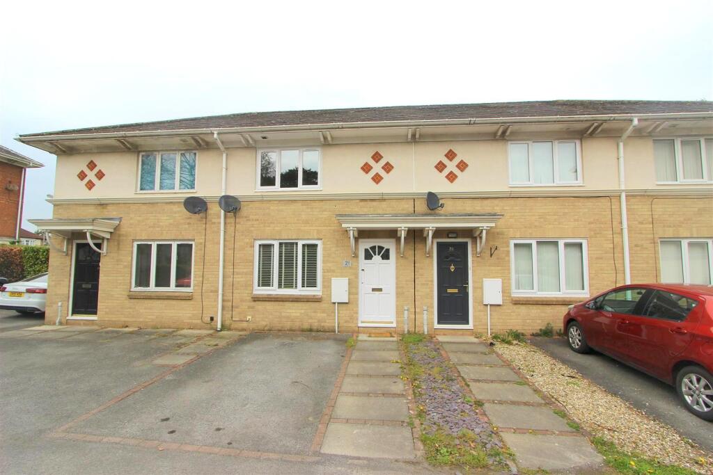 3 bed Mid Terraced House for rent in Darlington. From Venture Properties - Darlington
