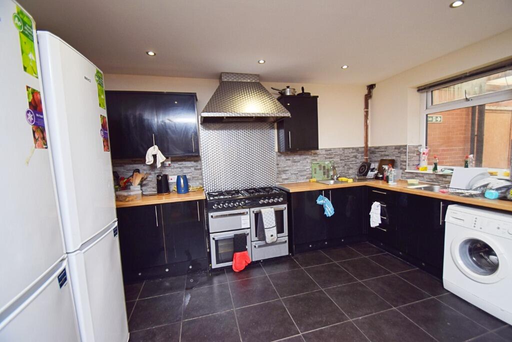 8 bed Mid Terraced House for rent in Hanchurch. From Nicholas Humphreys - Stoke-On-Trent