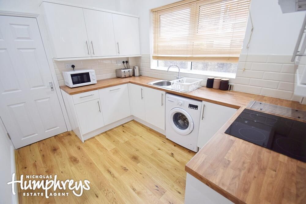 6 bed House Share for rent in Stoke-on-Trent. From Nicholas Humphreys - Stoke-On-Trent