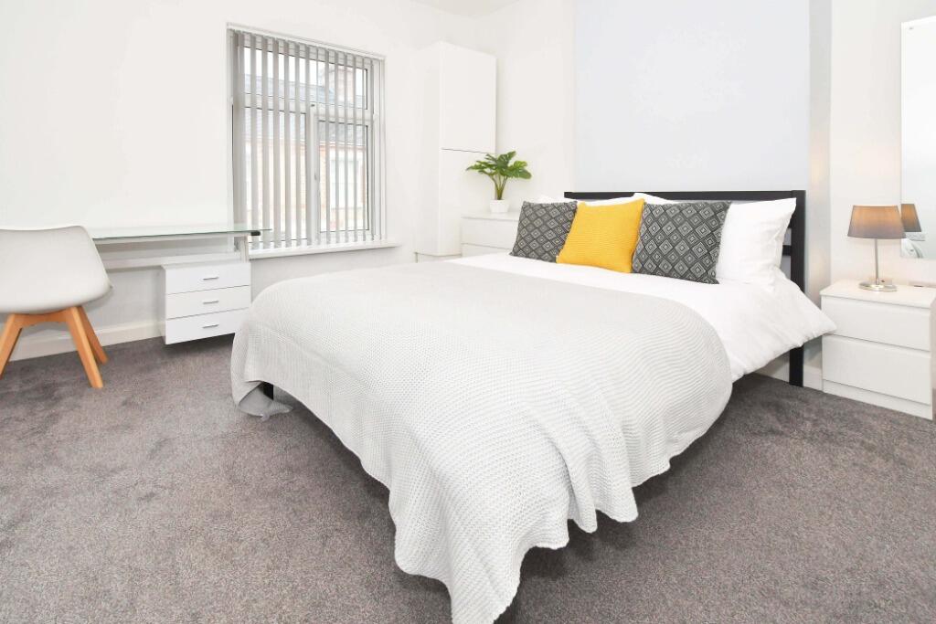 3 bed Mid Terraced House for rent in Hanchurch. From Nicholas Humphreys - Stoke-On-Trent