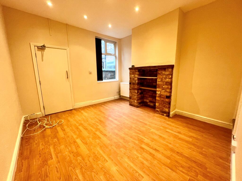 3 bed Mid Terraced House for rent in Hanchurch. From Nicholas Humphreys - Stoke-On-Trent