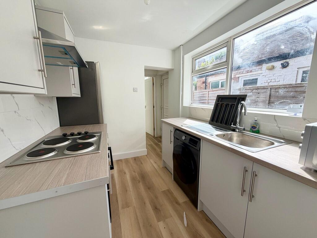 4 bed Mid Terraced House for rent in Stoke-on-Trent. From Nicholas Humphreys - Stoke-On-Trent 4 bed Mid Terraced House for rent in Stoke-on-Trent. From Nicholas Humphreys - Stoke-On-Trent