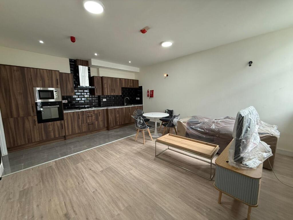 1 bed 1st Floor Flat for rent in Newcastle-under-Lyme. From Nicholas Humphreys - Stoke-On-Trent 1 bed 1st Floor Flat for rent in Newcastle-under-Lyme. From Nicholas Humphreys - Stoke-On-Trent