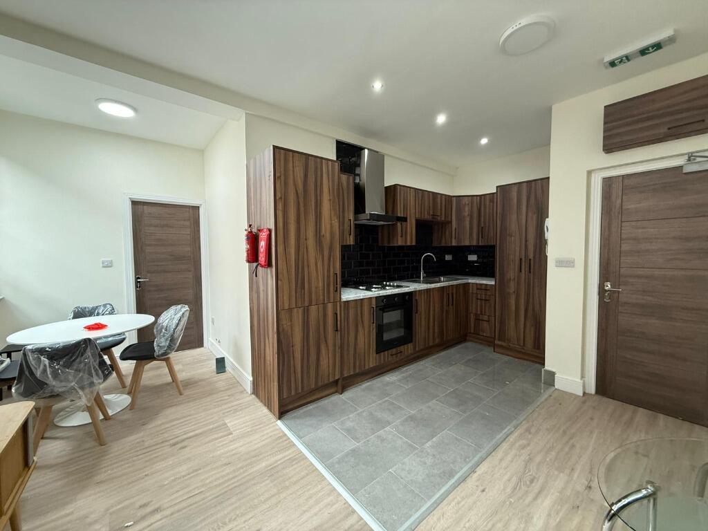 1 bed 1st Floor Flat for rent in Newcastle-under-Lyme. From Nicholas Humphreys - Stoke-On-Trent