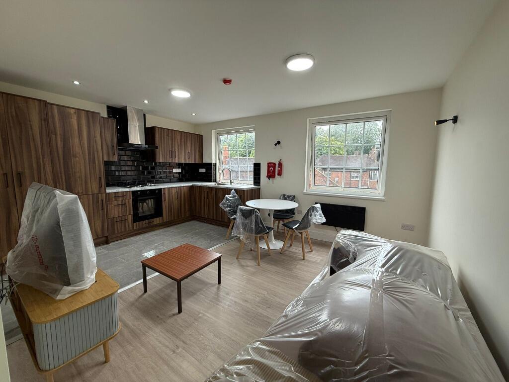 1 bed 1st Floor Flat for rent in Newcastle-under-Lyme. From Nicholas Humphreys - Stoke-On-Trent