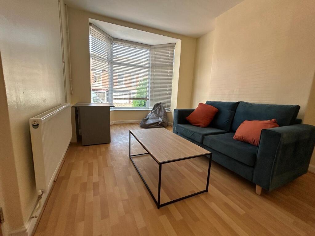2 bed 1st Floor Flat for rent in Brown Edge. From Nicholas Humphreys - Stoke-On-Trent 2 bed 1st Floor Flat for rent in Brown Edge. From Nicholas Humphreys - Stoke-On-Trent