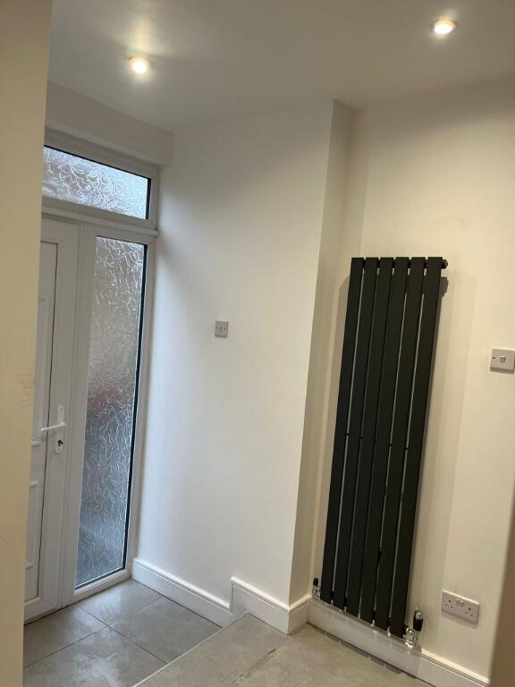 4 bed Semi Detached for rent in Newcastle-under-Lyme. From Nicholas Humphreys - Stoke-On-Trent 4 bed Semi Detached for rent in Newcastle-under-Lyme. From Nicholas Humphreys - Stoke-On-Trent