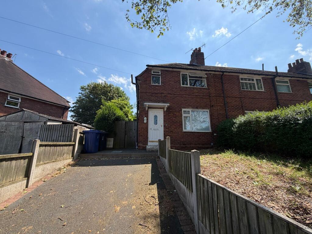 4 bed End of Terrace for rent in Newcastle-under-Lyme. From Nicholas Humphreys - Stoke-On-Trent