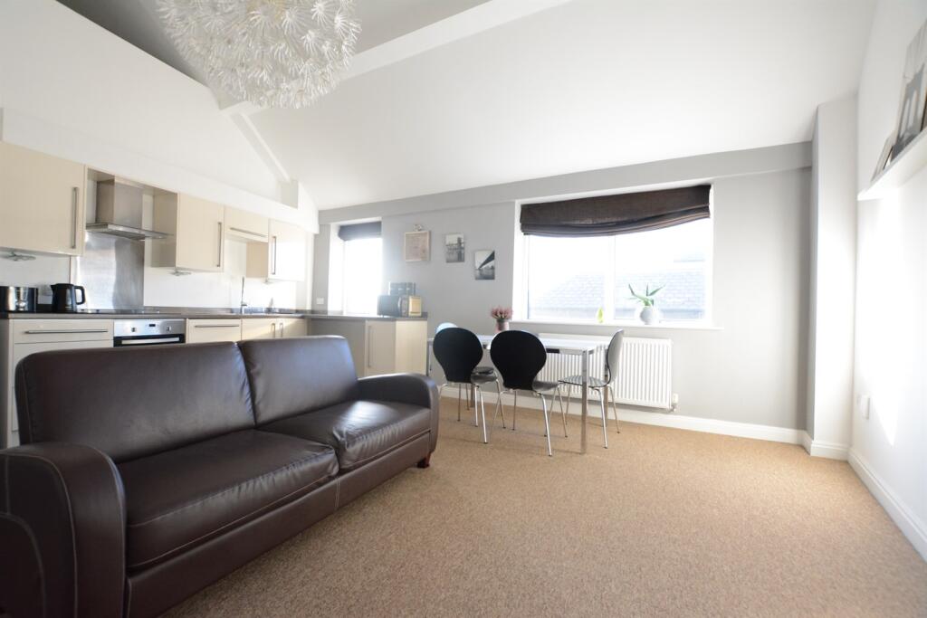 2 bed Duplex for rent in Nottingham. From Walton & Allen - Nottingham