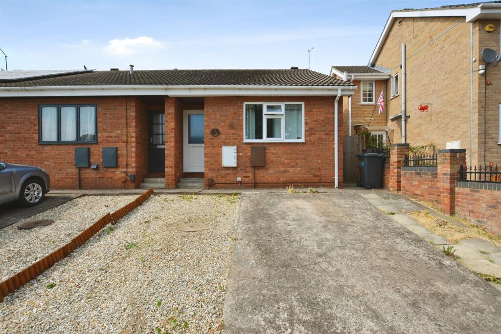 1 bed Semi-detached bungalow for rent in Messingham. From Bella Properties - Scunthorpe