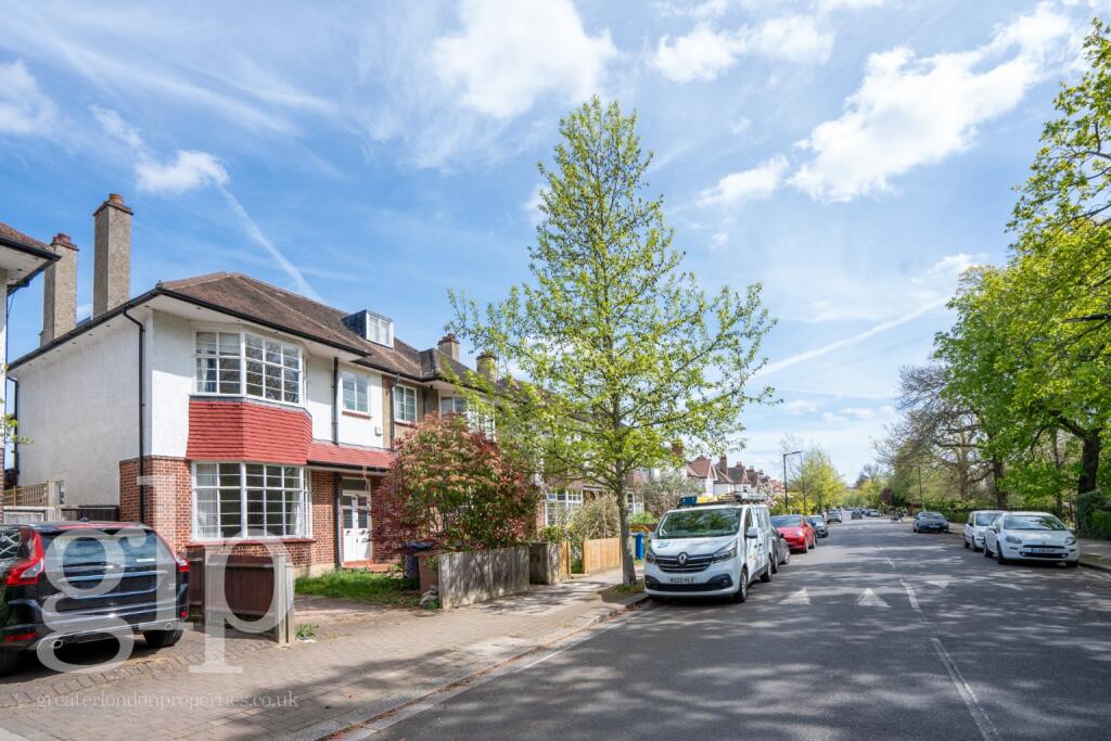 5 bed Semi Detached for rent in Camberwell. From Greater London Properties - Bloomsbury