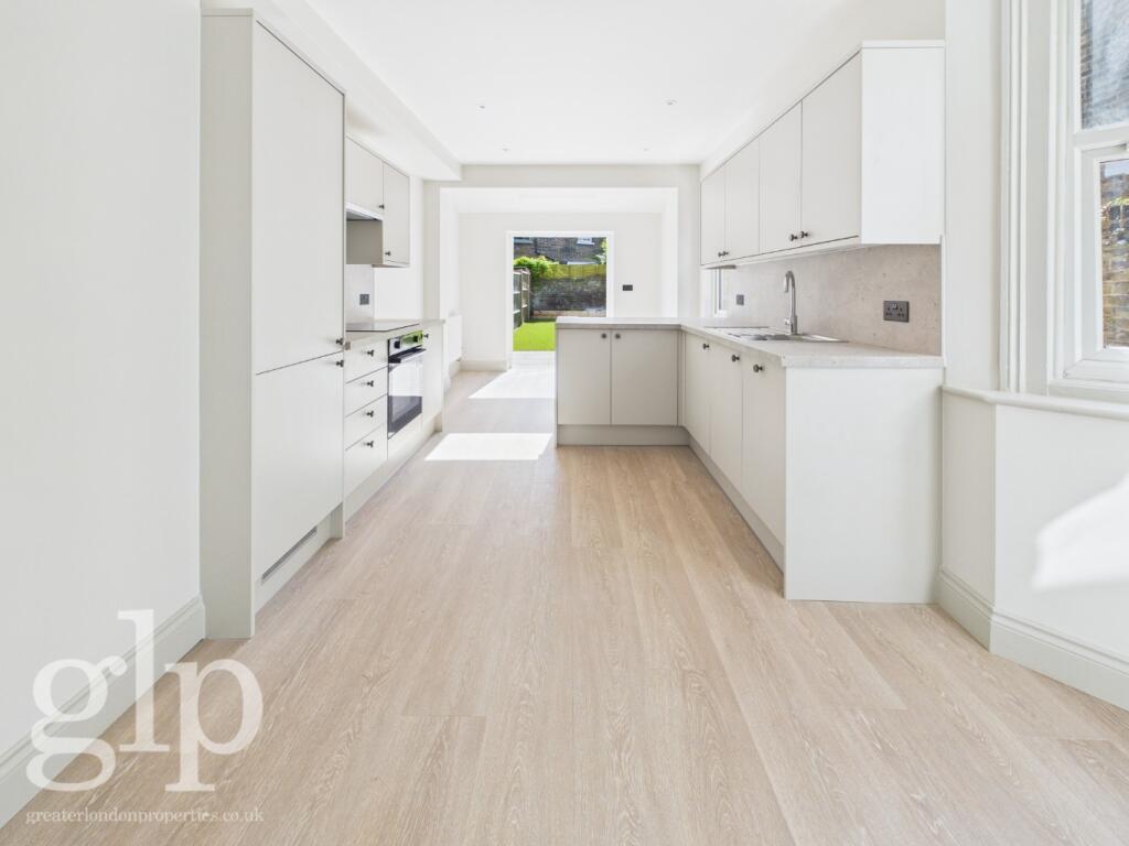 2 bed Apartment for rent in Lewisham. From Greater London Properties - Bloomsbury