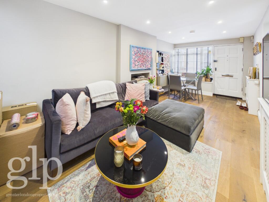2 bed Apartment for rent in Paddington. From Greater London Properties - Bloomsbury