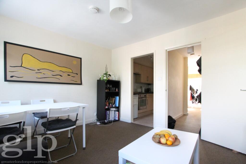 1 bed Apartment for rent in Islington. From Greater London Properties - Bloomsbury