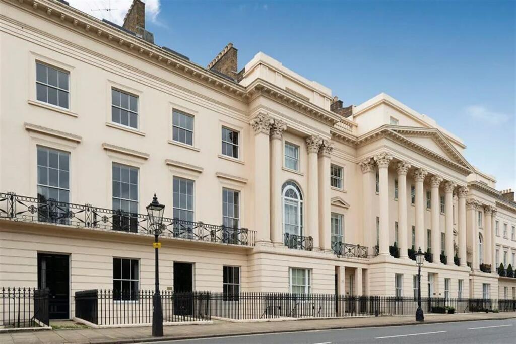 6 bed Mid Terraced House for rent in Camden Town. From Greater London Properties - Bloomsbury 6 bed Mid Terraced House for rent in Camden Town. From Greater London Properties - Bloomsbury