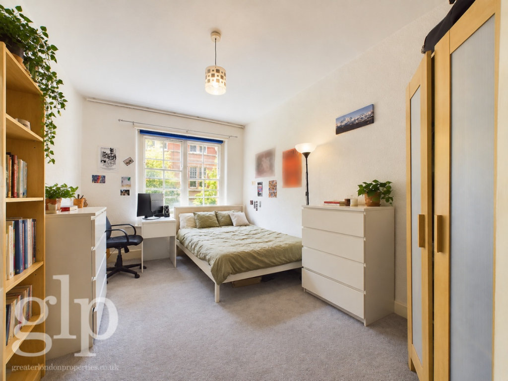 3 bed Apartment for rent in Camden Town. From Greater London Properties - Bloomsbury