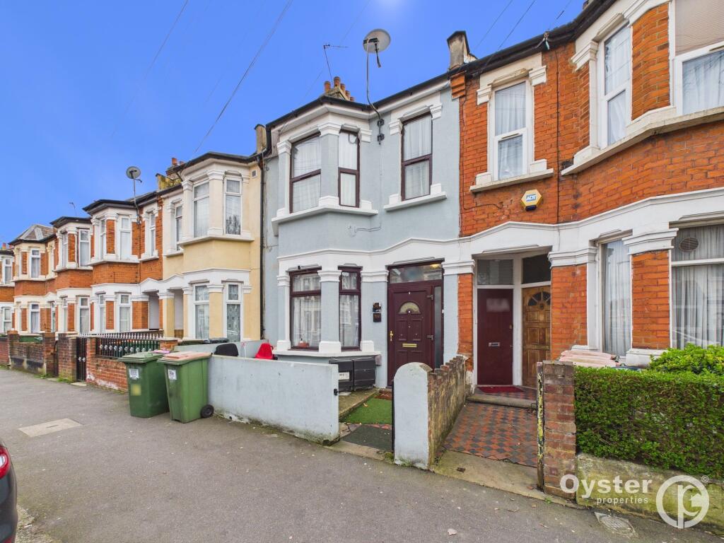 2 bed 1st Floor Flat for rent in London. From Oyster Properties - London