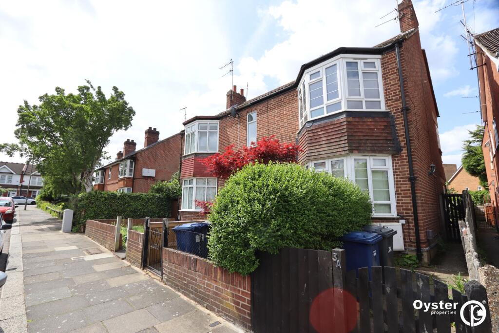 2 bed Annexe for rent in Friern Barnet. From Oyster Properties - London