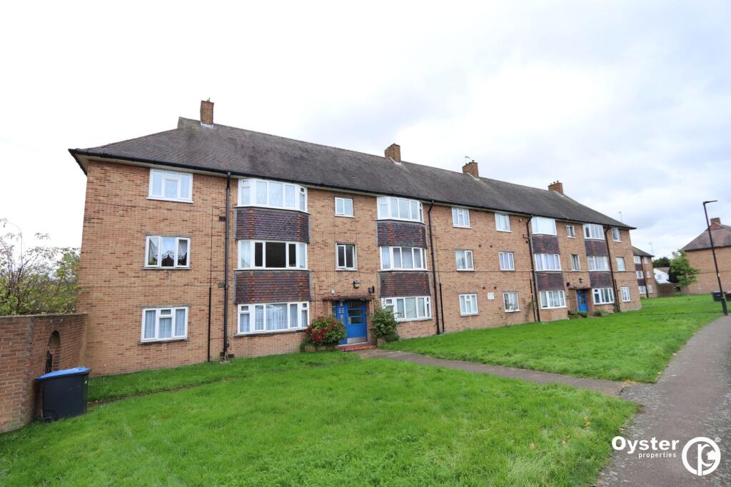 2 bed 1st Floor Flat for rent in Waltham Cross. From Oyster Properties - London 2 bed 1st Floor Flat for rent in Waltham Cross. From Oyster Properties - London