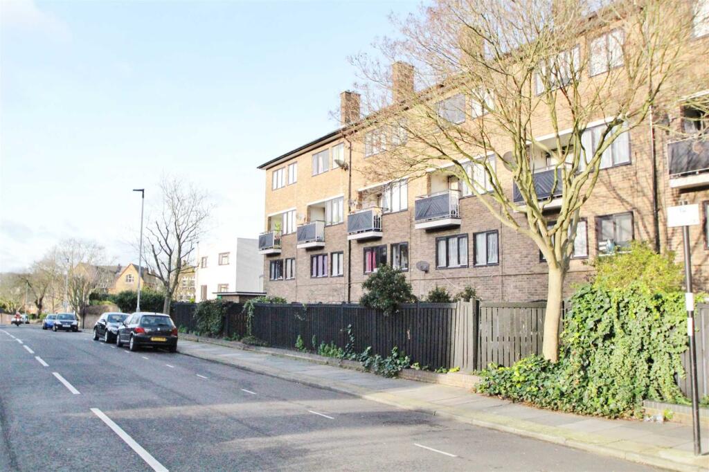 3 bed 1st Floor Flat for rent in Camden Town. From Oyster Properties - London 3 bed 1st Floor Flat for rent in Camden Town. From Oyster Properties - London
