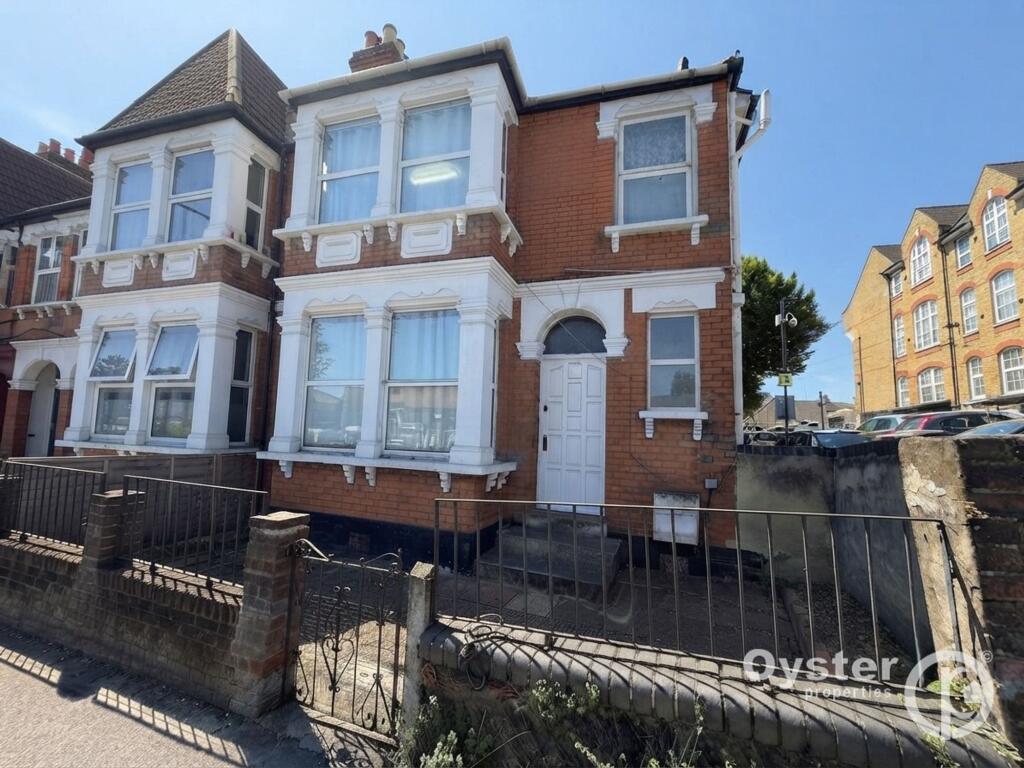 3 bed Annexe for rent in London. From Oyster Properties - London