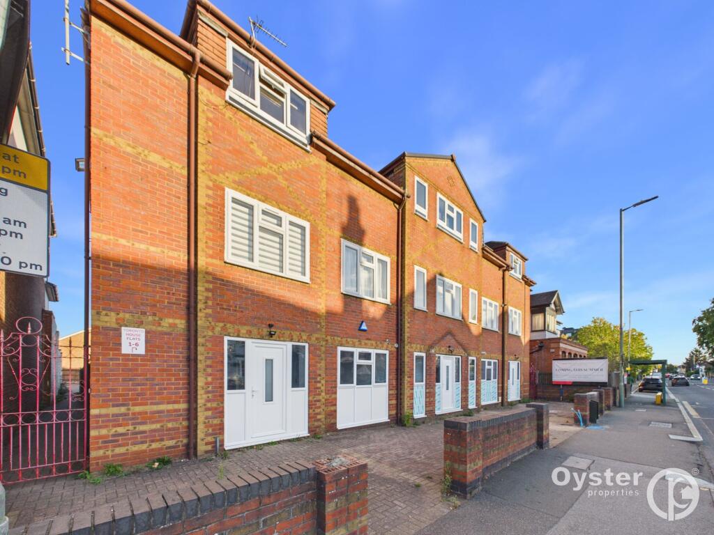 2 bed 1st Floor Flat for rent in Cheshunt. From Oyster Properties - London