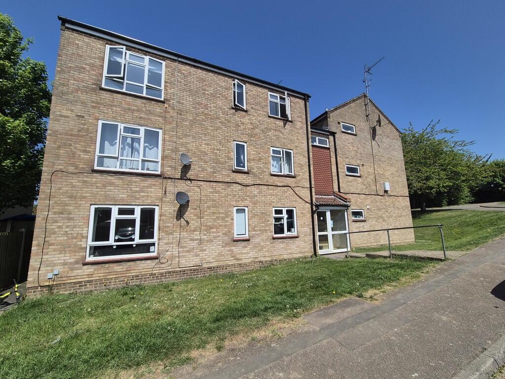 2 bed 1st Floor Flat for rent in Benington. From Mather Marshall - Stevenage Ltd