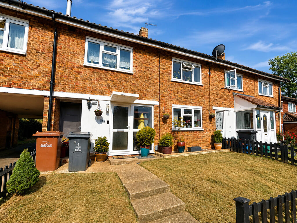 3 bed Mid Terraced House for rent in Stevenage. From Mather Marshall - Stevenage Ltd