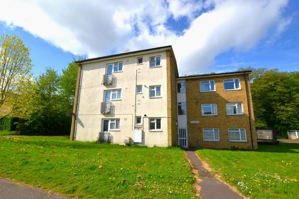 2 bed 1st Floor Flat for rent in Hatfield. From Mather Marshall Estate Agents