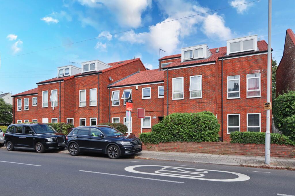2 bed 1st Floor Flat for rent in New Malden. From SeOUL Residential - New Malden