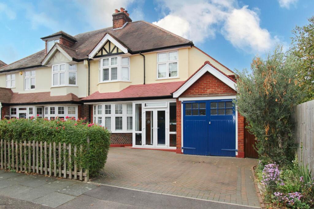 4 bed Semi Detached for rent in New Malden. From SeOUL Residential - New Malden