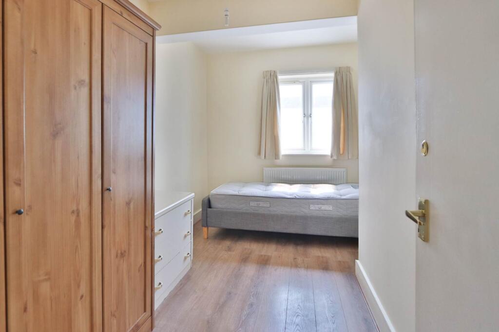 2 bed 1st Floor Flat for rent in New Malden. From SeOUL Residential - New Malden 2 bed 1st Floor Flat for rent in New Malden. From SeOUL Residential - New Malden