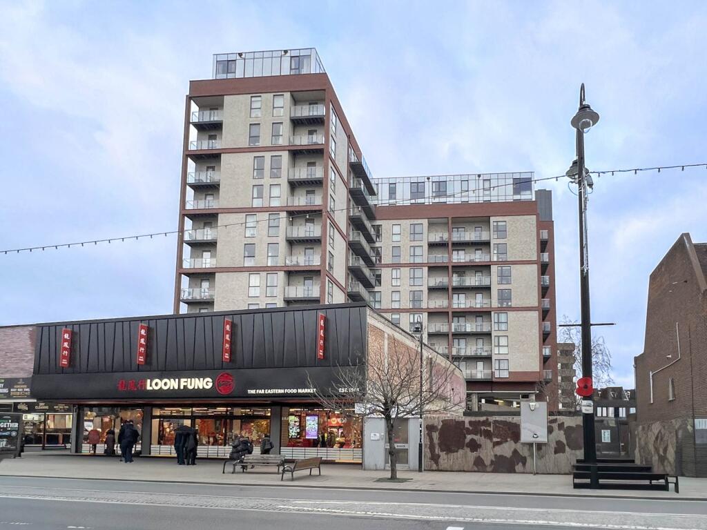 2 bed 1st Floor Flat for rent in New Malden. From SeOUL Residential - New Malden 2 bed 1st Floor Flat for rent in New Malden. From SeOUL Residential - New Malden