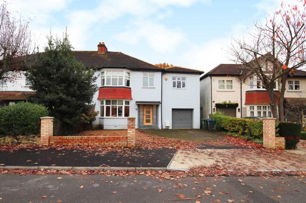5 bed Detached for rent in New Malden. From SeOUL Residential - New Malden