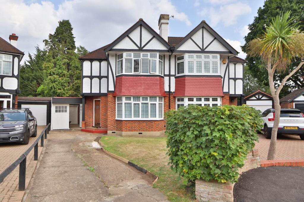 3 bed Semi Detached for rent in Surbiton. From SeOUL Residential - New Malden
