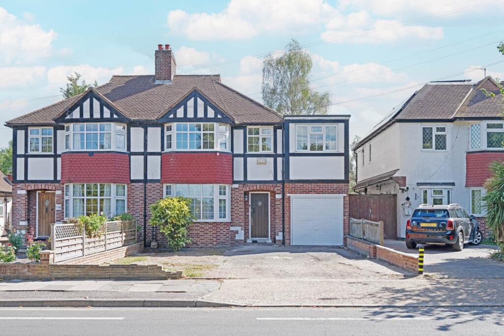 5 bed Semi Detached for rent in New Malden. From SeOUL Residential - New Malden