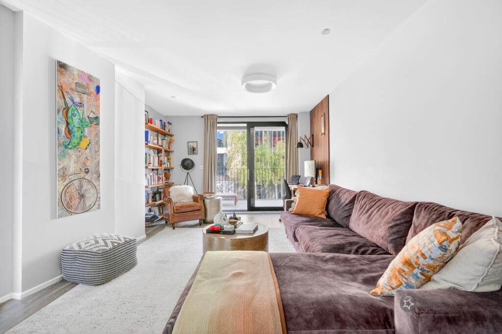 1 bed 1st Floor Flat for rent in . From New Space - London