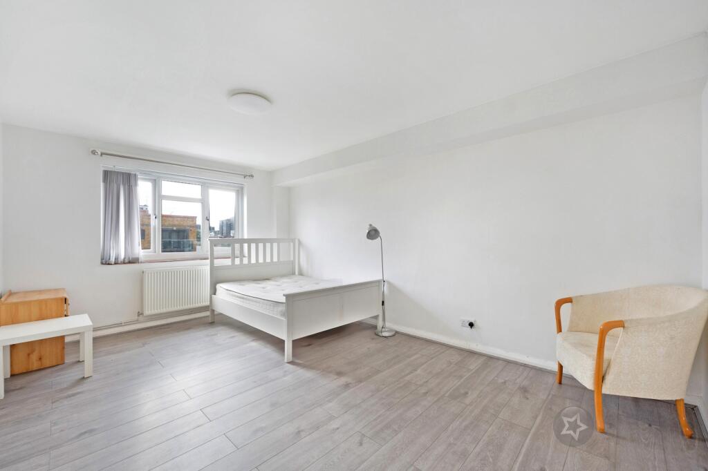 3 bed 1st Floor Flat for rent in Stepney. From New Space - London