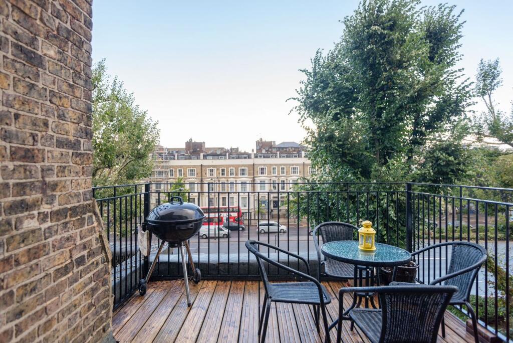 2 bed 1st Floor Flat for rent in Kensington. From New Space - London
